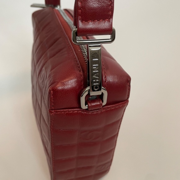 Chocolate Bar Chanel - Picture 3 of 9